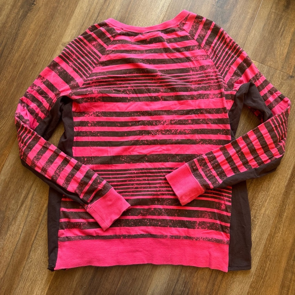 Roxy Pink Brown Striped Long Sleeve Y2K Skater Surf Girl Graphic Tee Casual Top - Picture 9 of 11